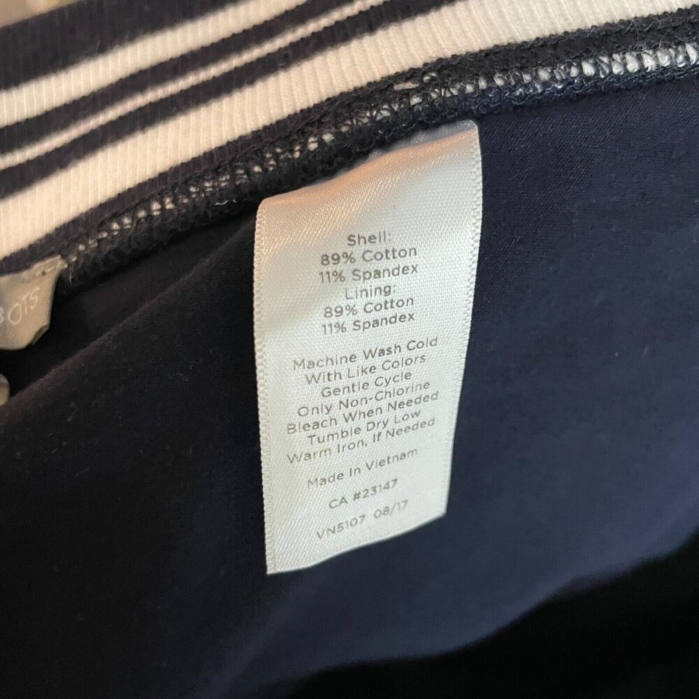 Talbots Navy Skort with White Piping - Picture 5 of 5